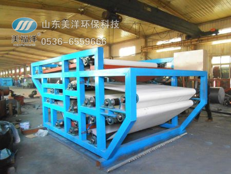點擊查看詳細(xì)信息<br>標(biāo)題：帶式壓濾機 閱讀次數(shù)：2972