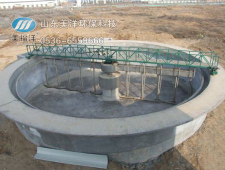 點(diǎn)擊查看詳細(xì)信息<br>標(biāo)題：Center drive mud scraper 閱讀次數(shù)：2556
